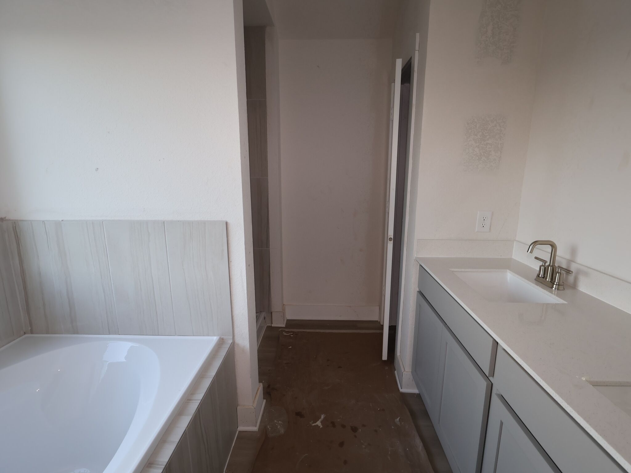 Owner's Bathroom