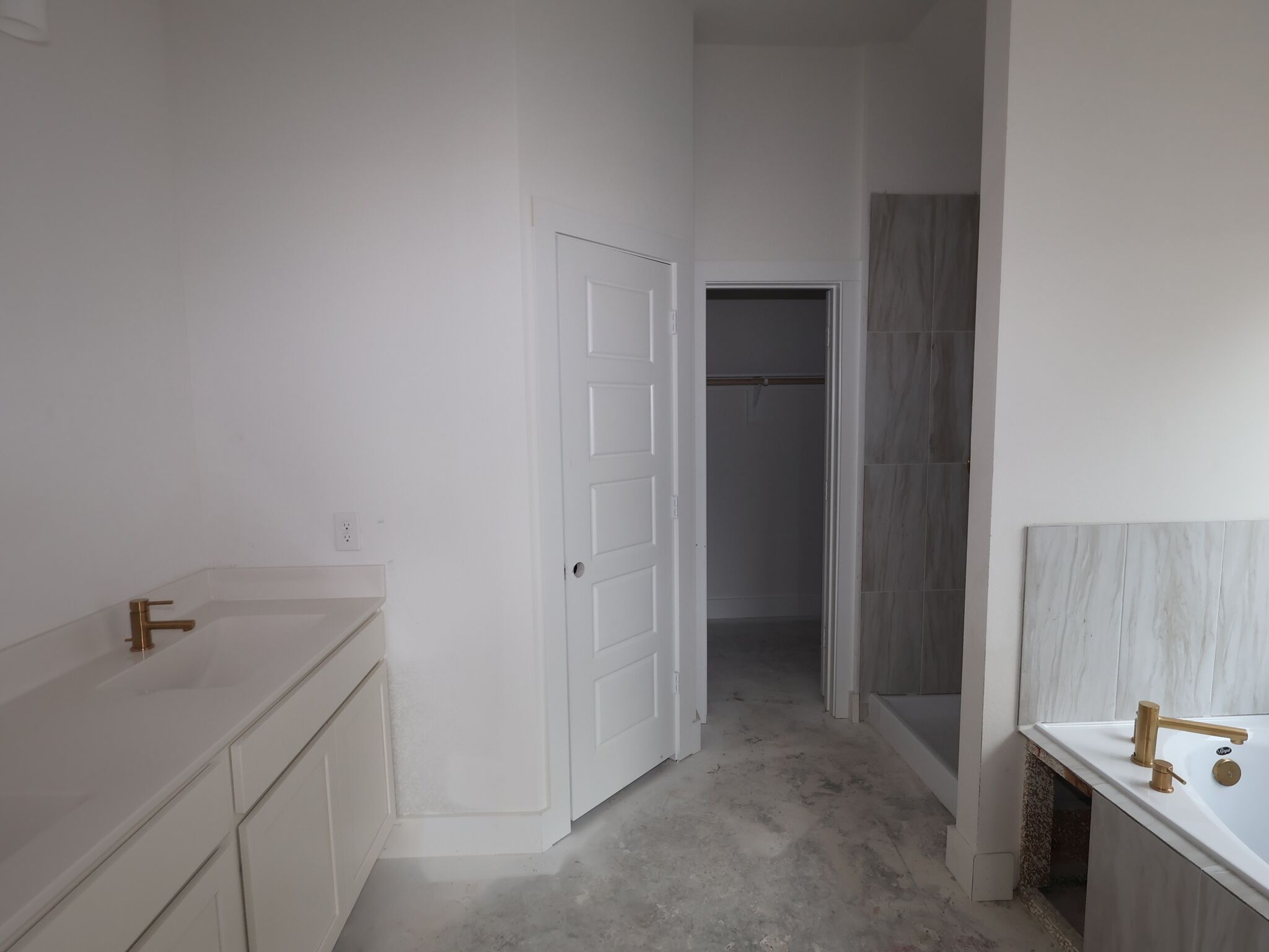 Owner's Bathroom