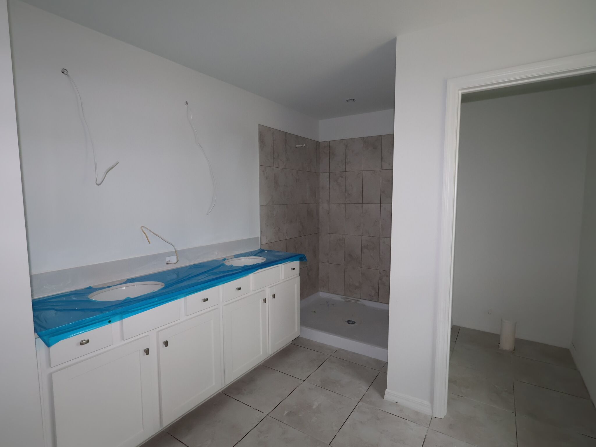 Owner's Bathroom