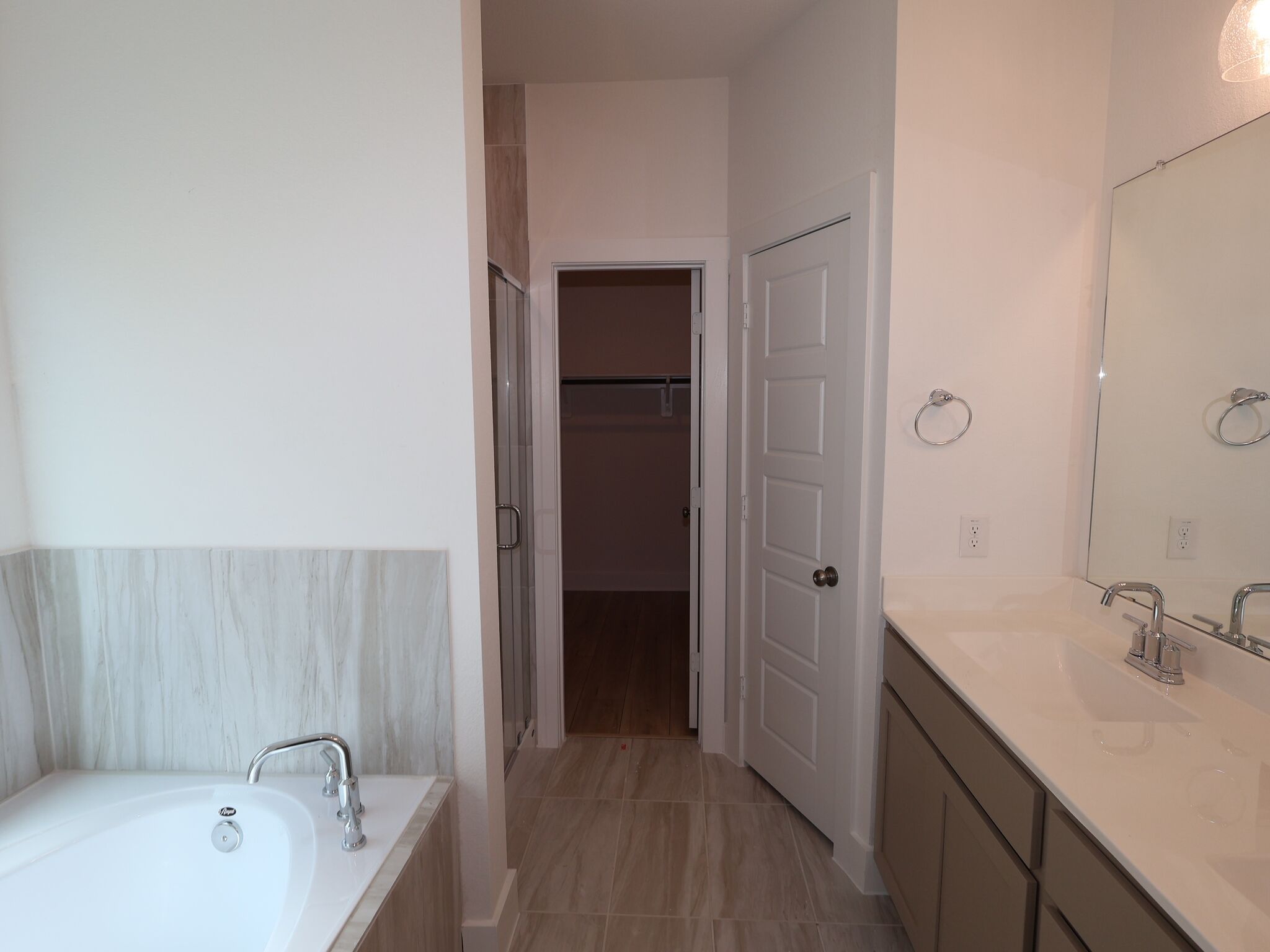 Owner's Bathroom