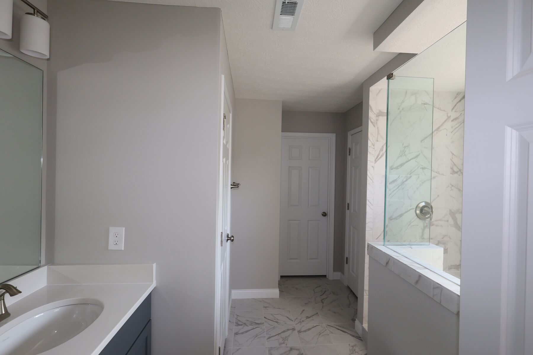 Owner's Bathroom