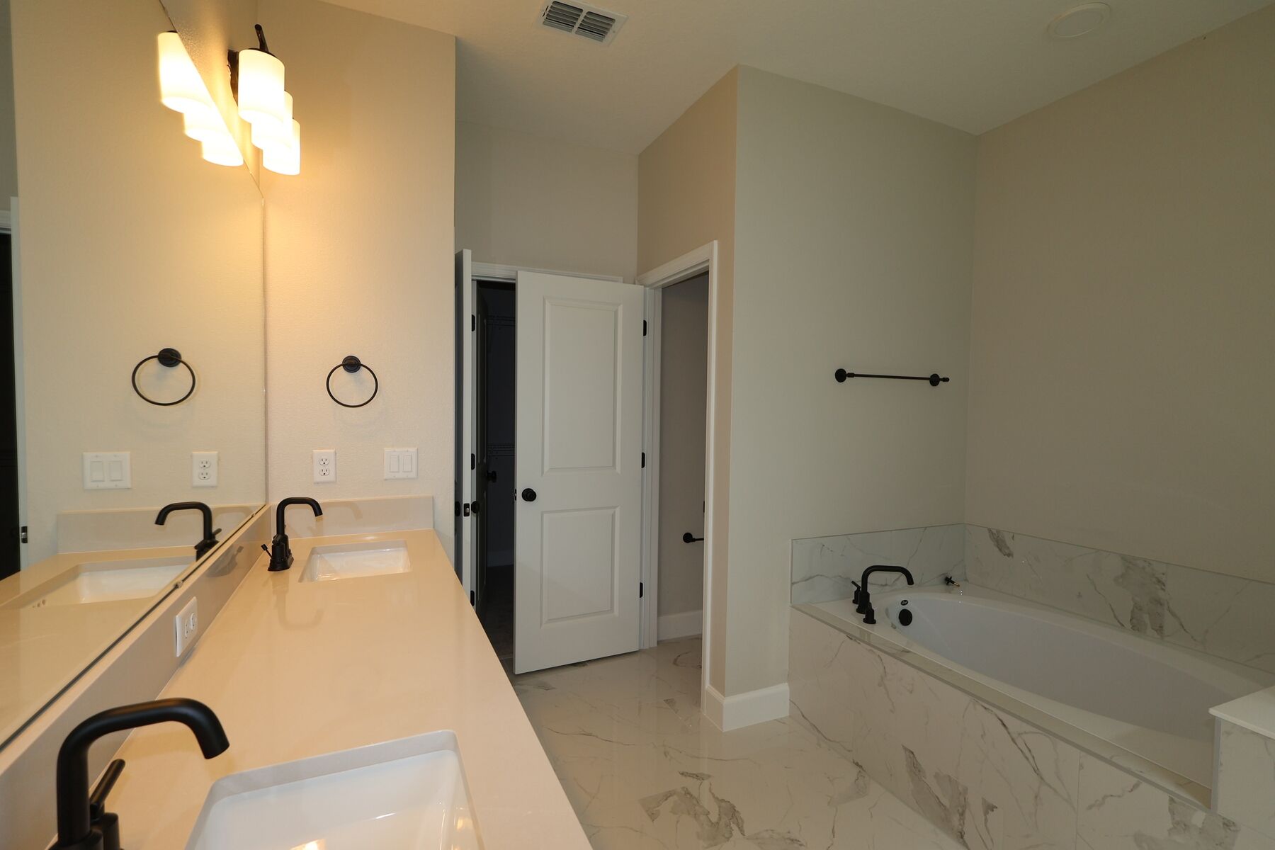 Owner's Bathroom