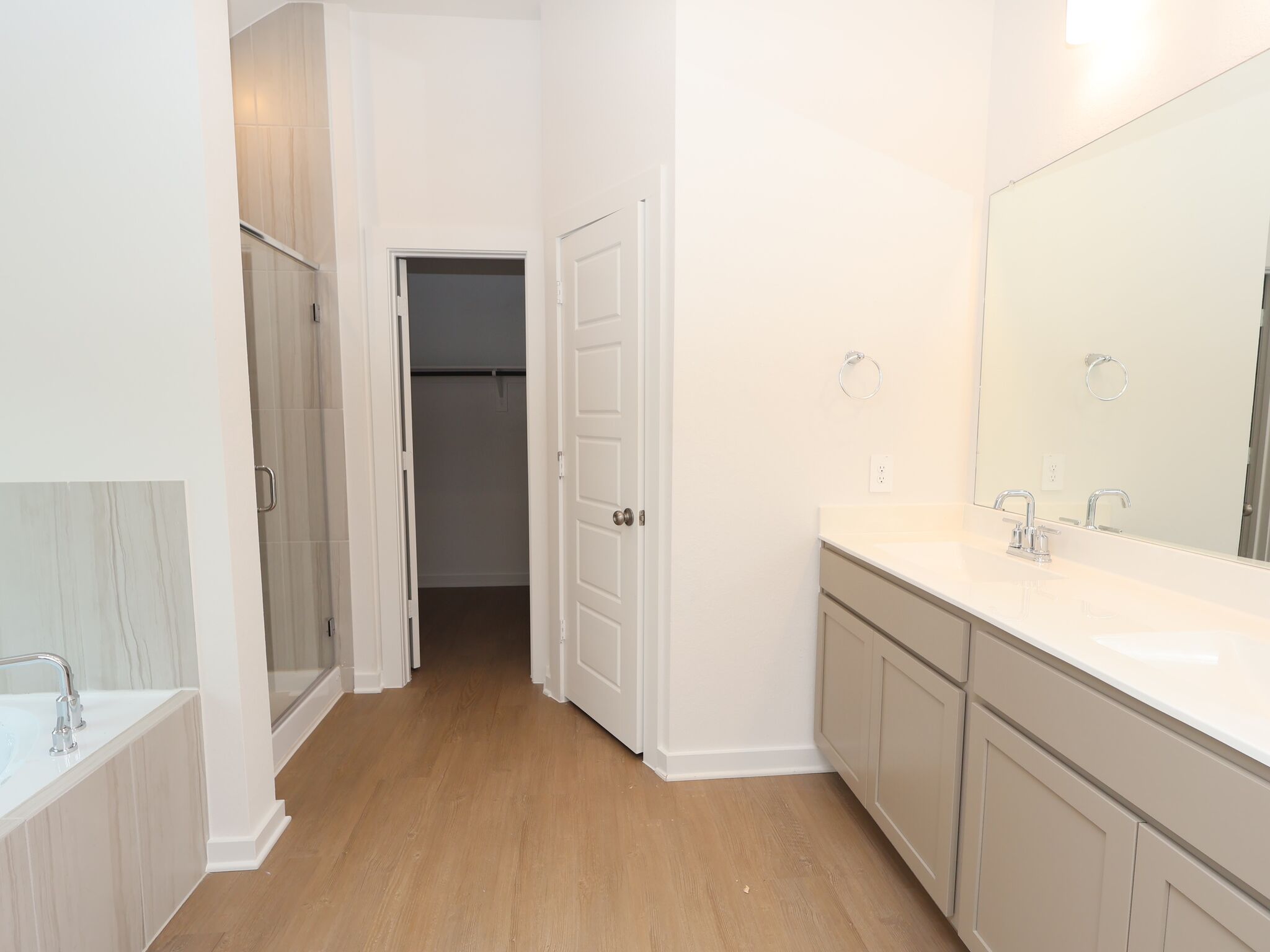 Owner's Bathroom