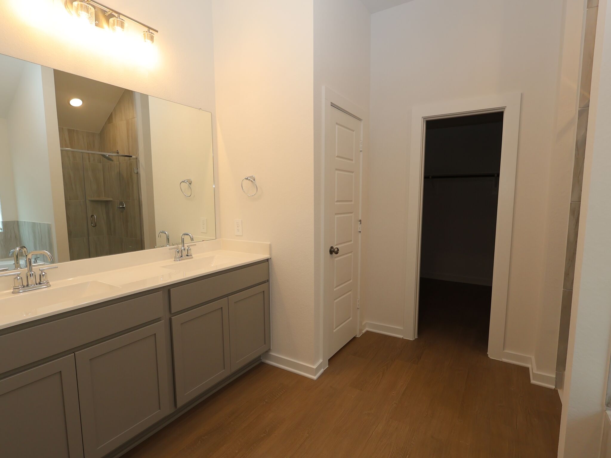 Owner's Bathroom