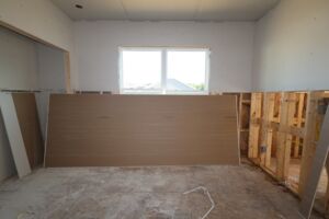 Kitchen,Interior,Front Exterior,Bathroom,Owner's Bedroom,Laundry Room,Bedroom,Family Room,Exterior,Framing,Drywall,Homesite