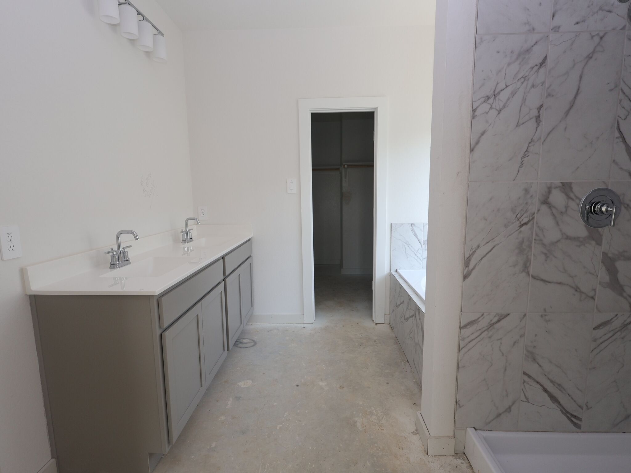 Owner's Bathroom
