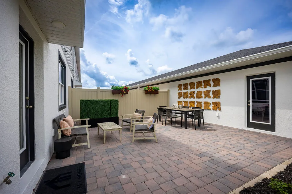 Townhome courtyard space
