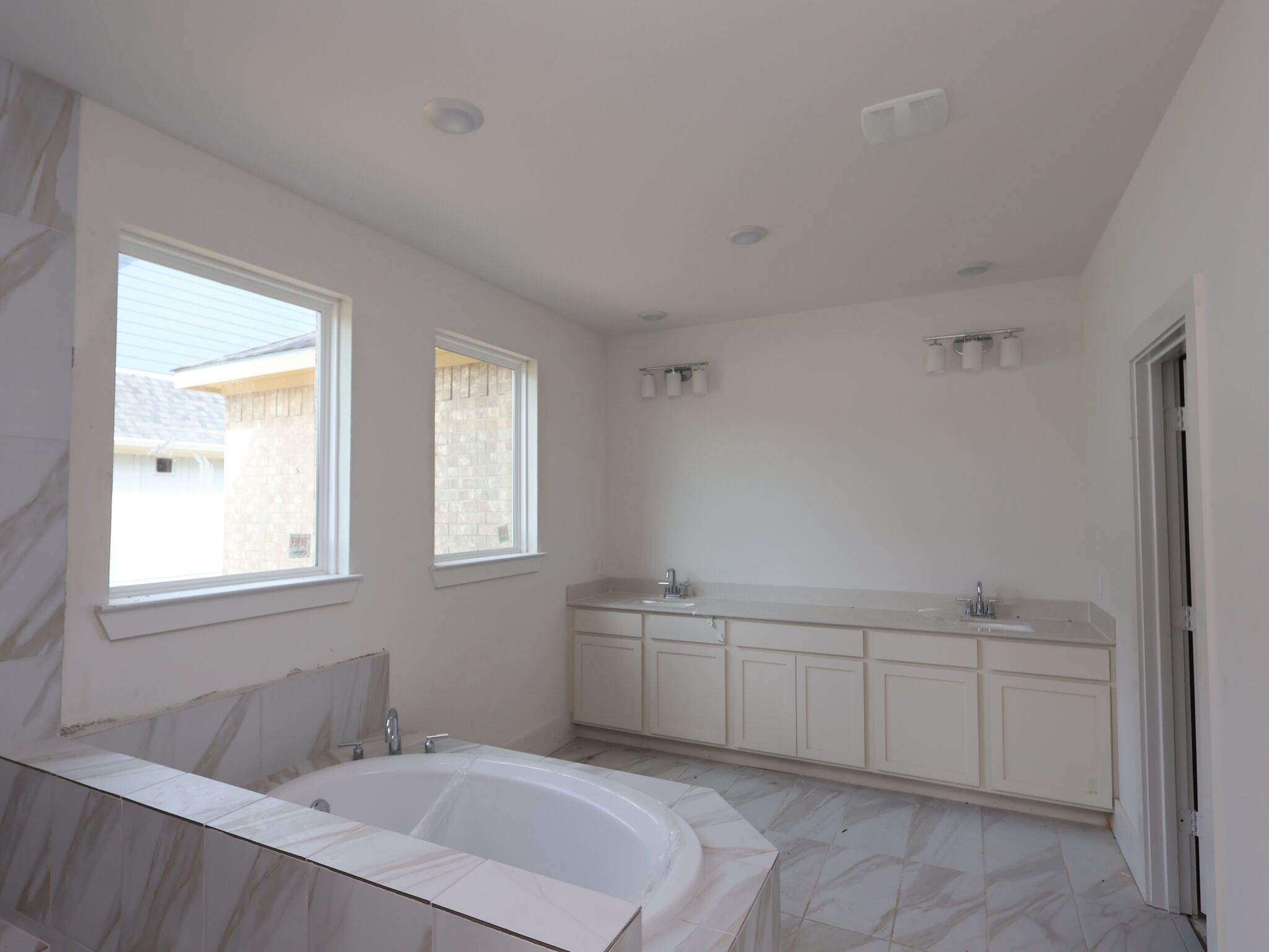 Owner's Bathroom