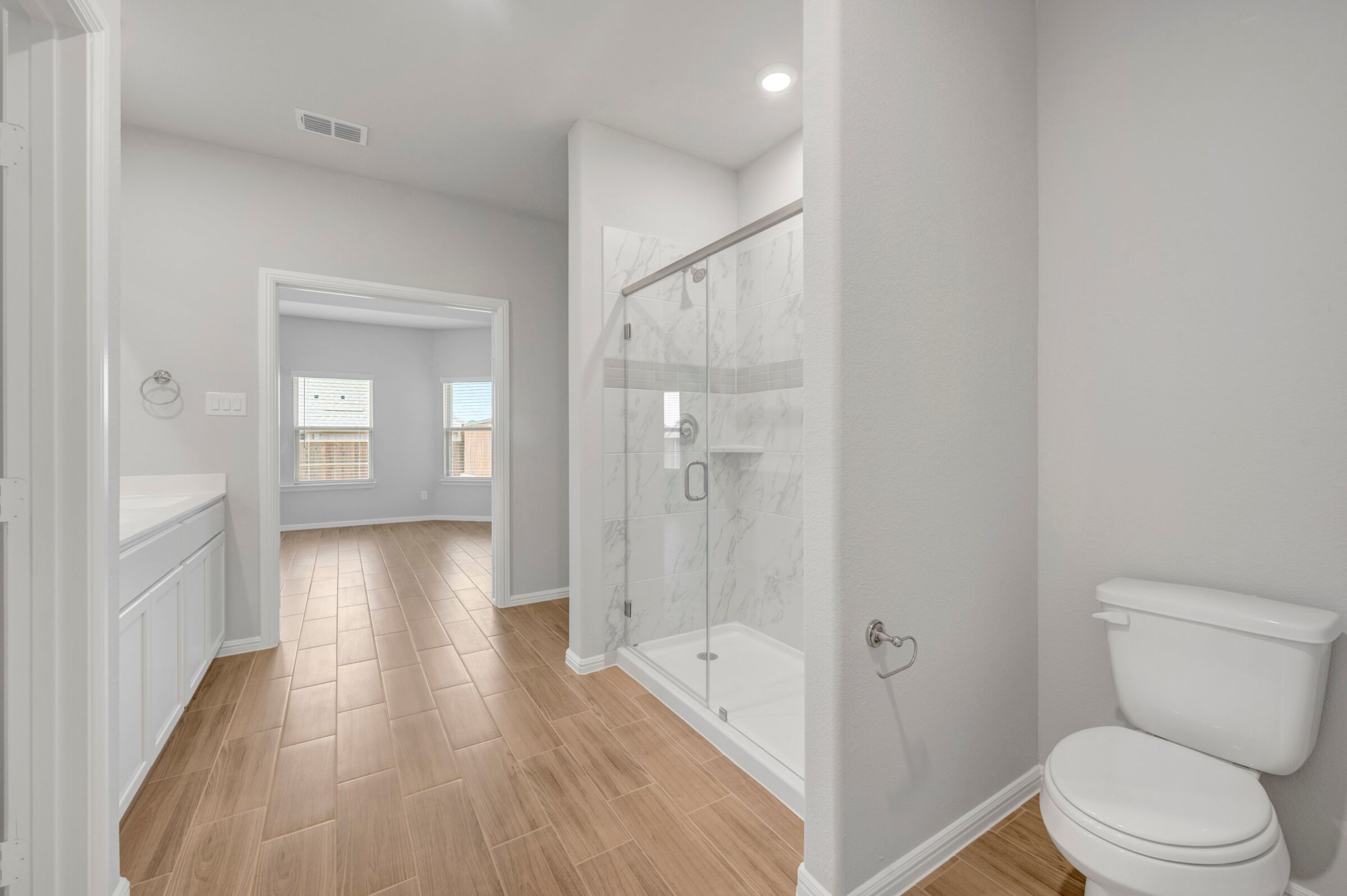 Owner's Bathroom 