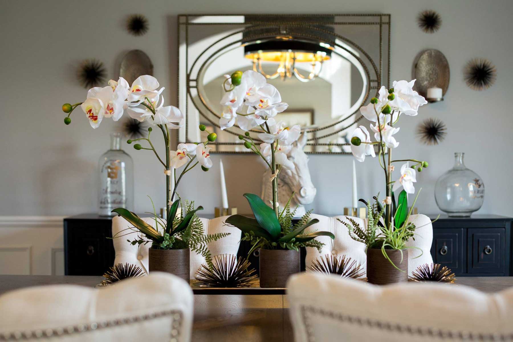 Orchid Dining Table Décor