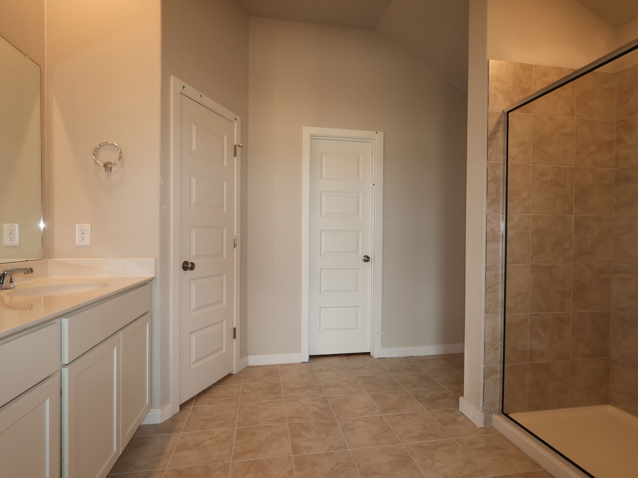 Owner's Bathroom