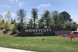 Honeycutt Farm Entrance