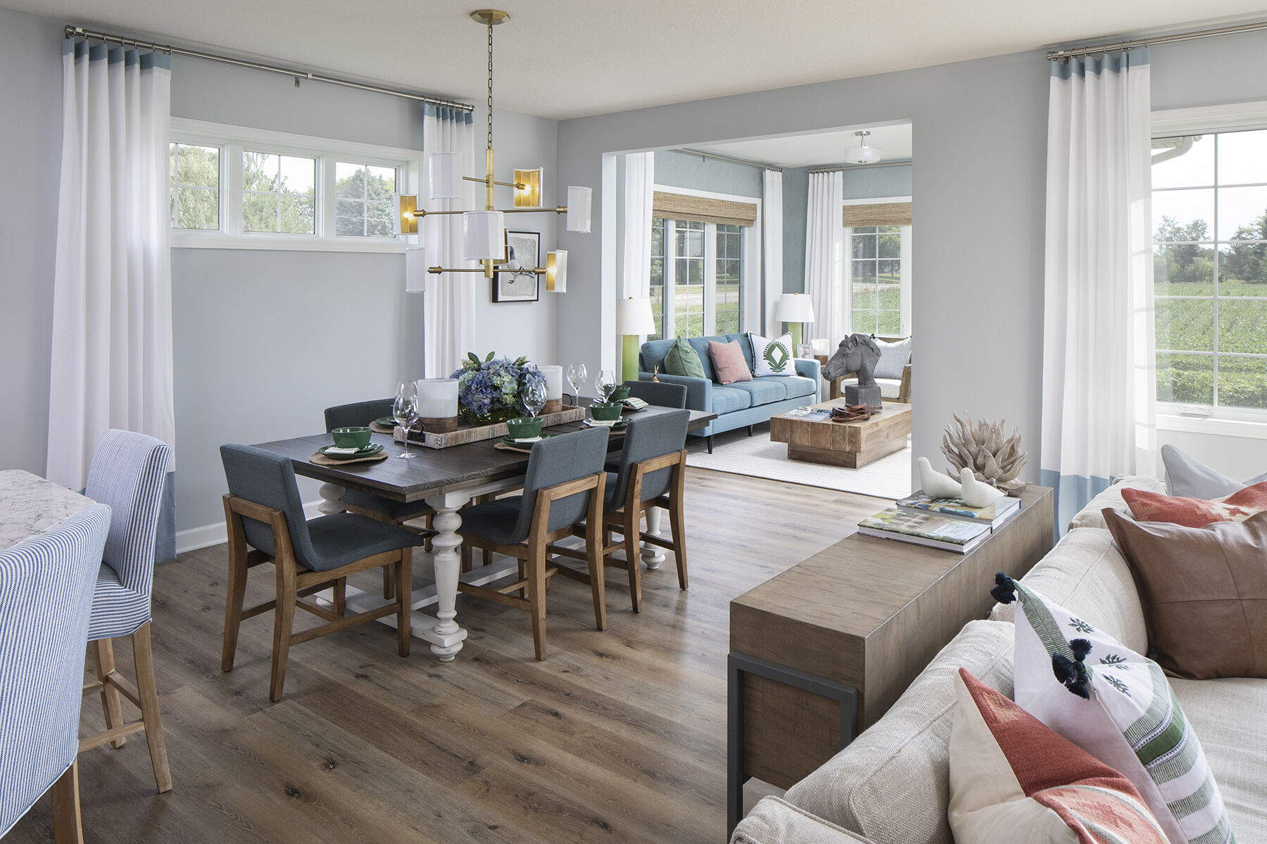 Alexander Woods Hans Hagen Villa Collection