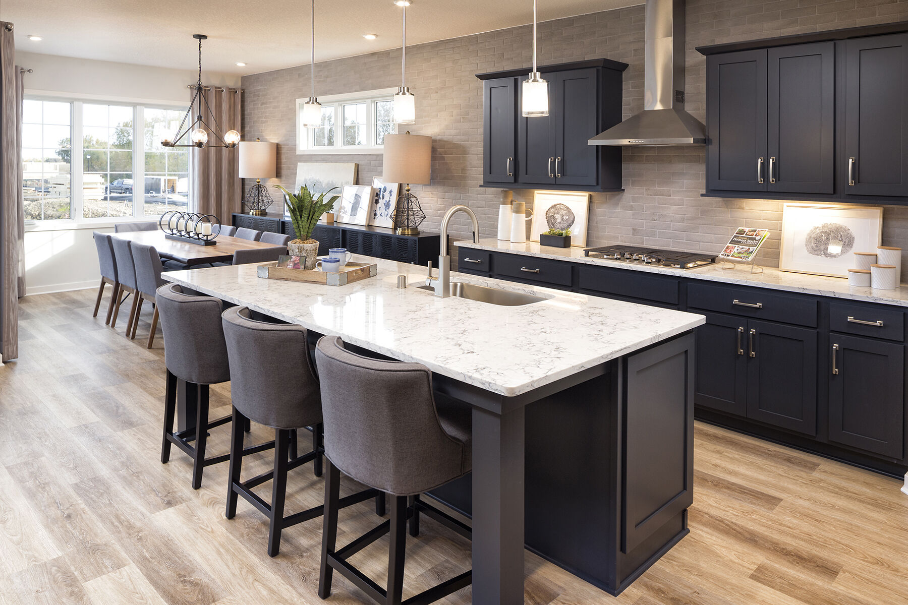 Alexander Woods Hans Hagen Villa Collection