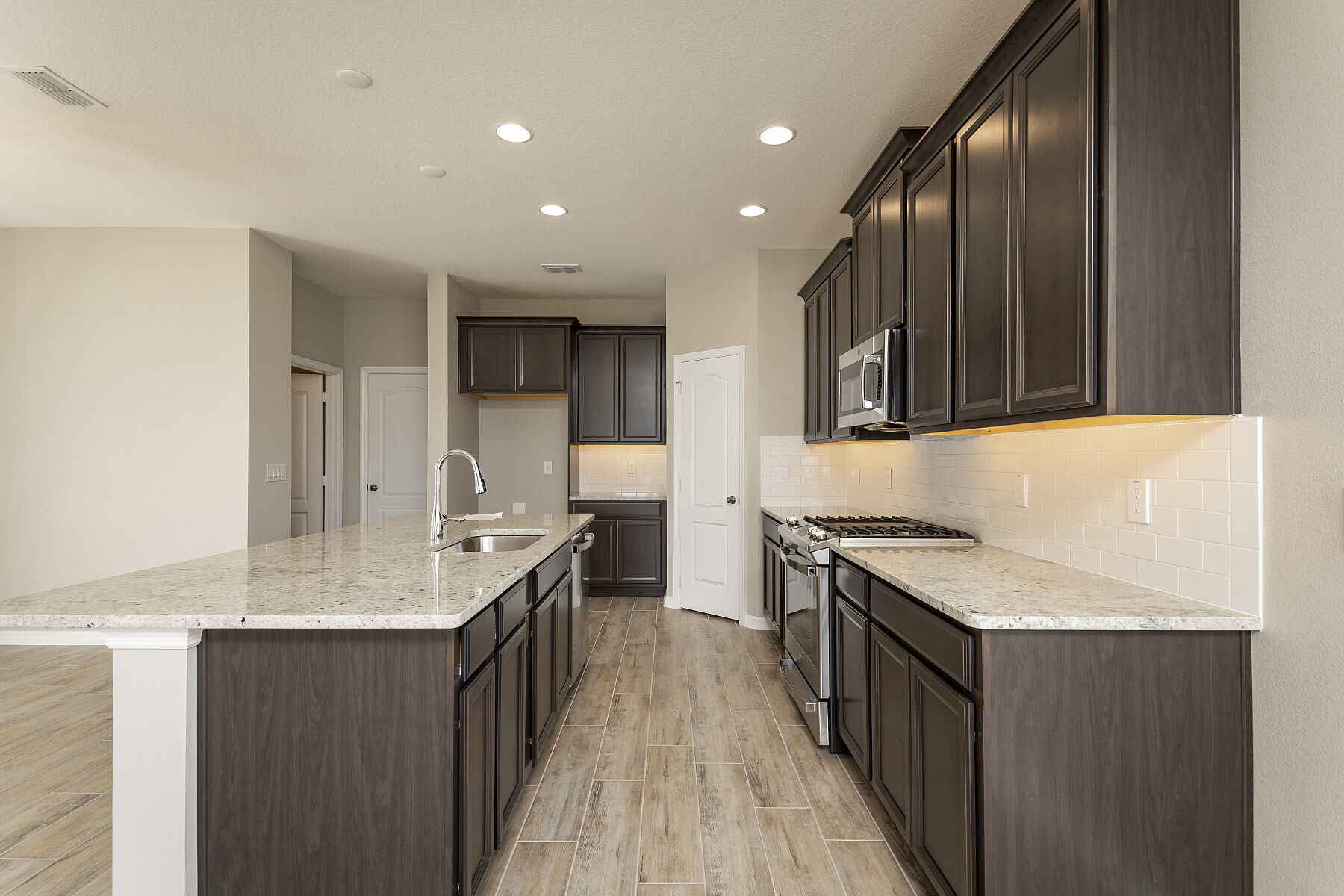 Bungalow Series Kitchen