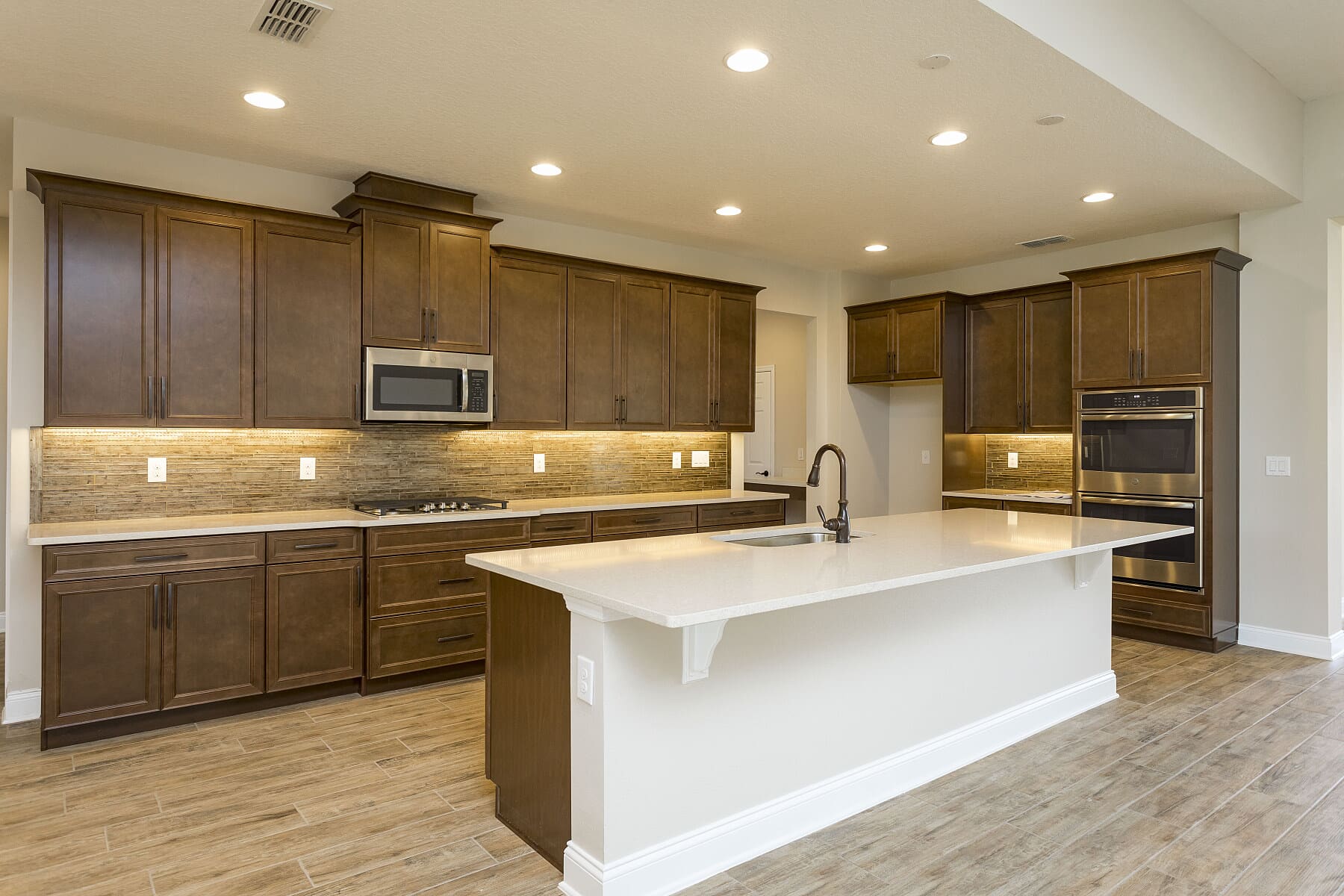 Kitchen in Brookhaven FL Floorplan by M/I Homes