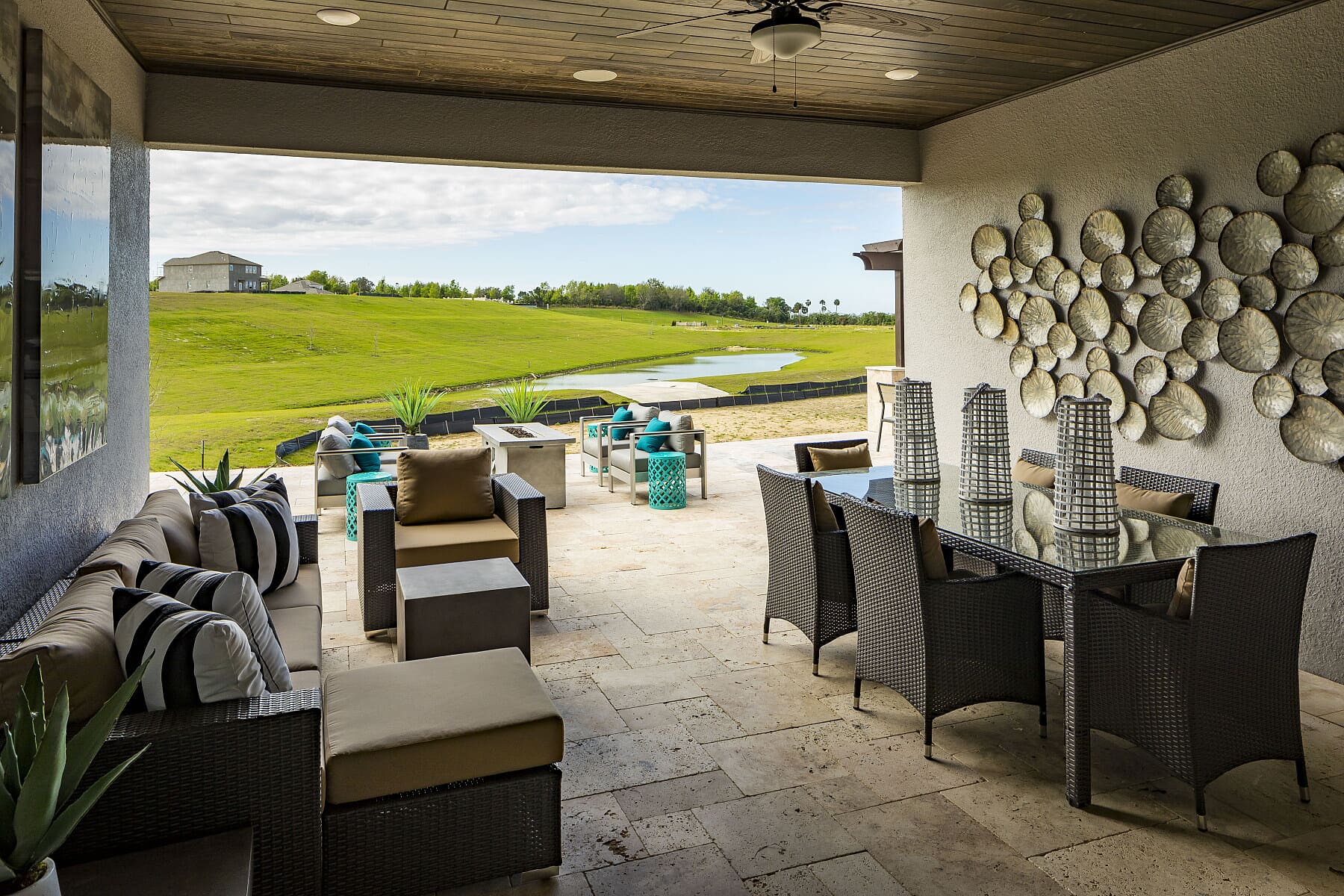Lanai With Seating and Dining Areas